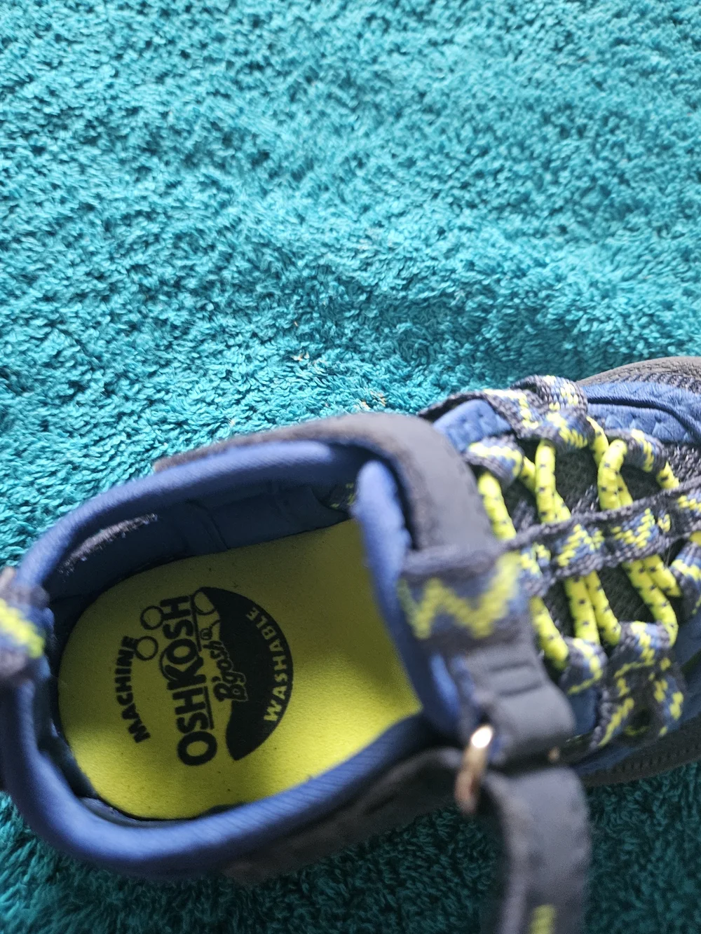 OshKosh B'gosh Navy and Lime Kids Outdoor Sandals